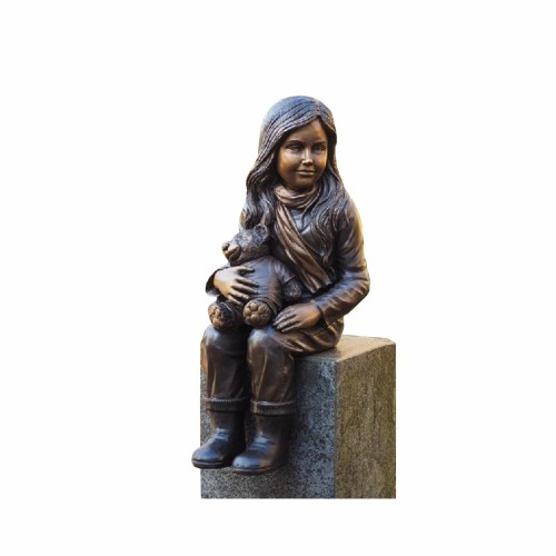 Бронзова статуетка ZELENA Дівчинка з ведмедиком В71