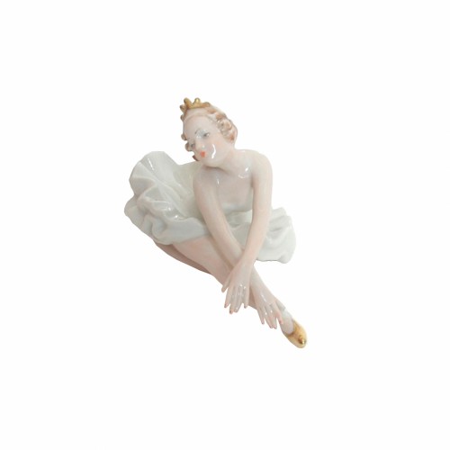 Фарфоровая статуэтка Villari Балерина Карла белая В9