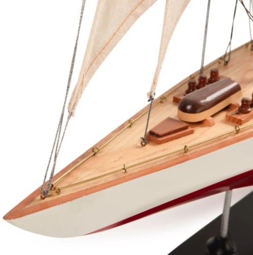 Модель яхты Endeavor L60 Authentic Models красная