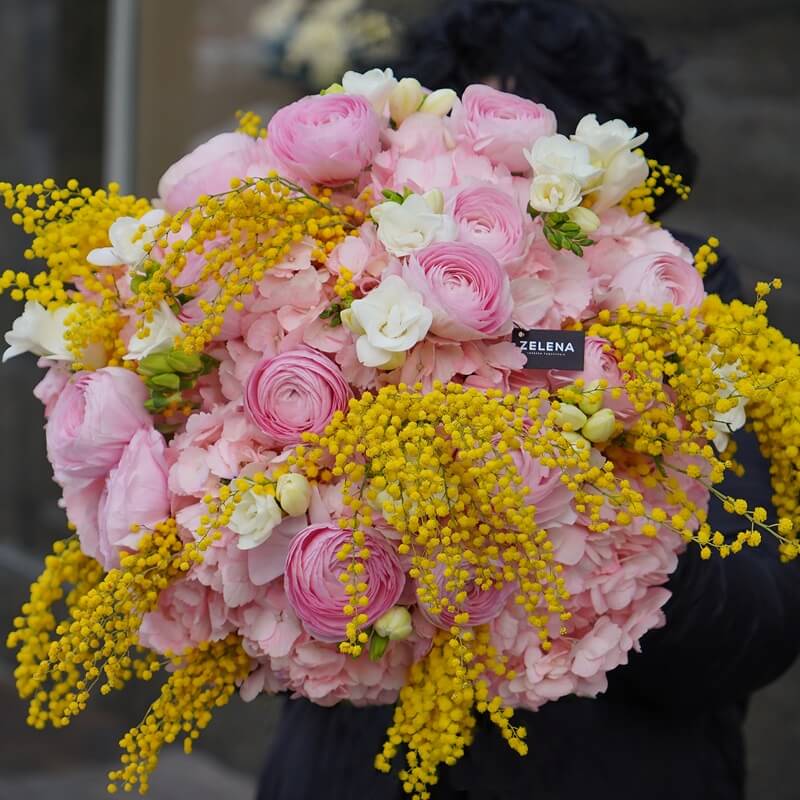 Доставка букетов