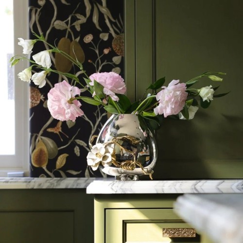 Металлическая ваза Michael Aram Gardenia В31