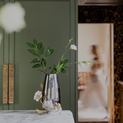 Ваза металева Michael Aram Gardenia В31