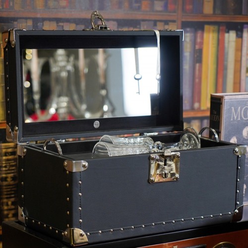 Набір для вина Authentic Models в кейсі х2 келихи, штопор чорний
